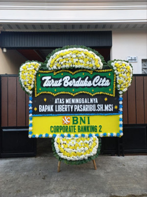 Papan Bunga Duka di Pulo Berayan Kota