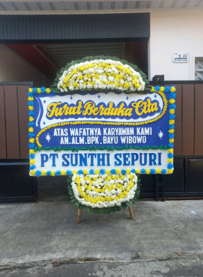 Papan Bunga Duka di Pulo Berayan Kota